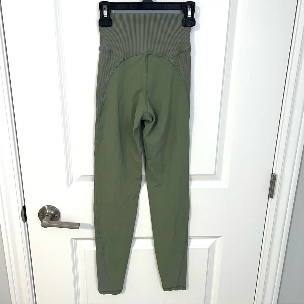 Aerie Offline Goals High Waisted Ribbed 7/8 Legging - Picture 6 of 9